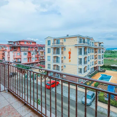 Family 2Bedroom Apartment With In Dafinka Ge 別荘 ラヴダ