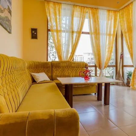 Family 2Bedroom Apartment With In Dafinka Ge 別荘