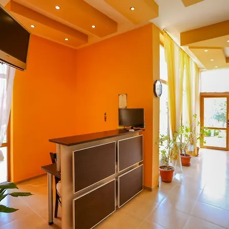 Family 2Bedroom Apartment With In Dafinka Ge Hébergement de vacances