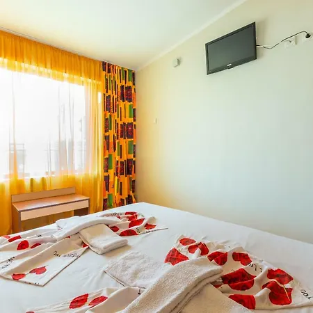Family 2Bedroom Apartment With In Dafinka Ge * Ravda